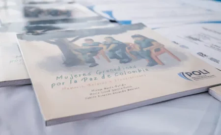 Mujeres granadinas por la paz de Colombia 4