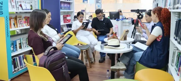Club de lectura entre líneas Medellín